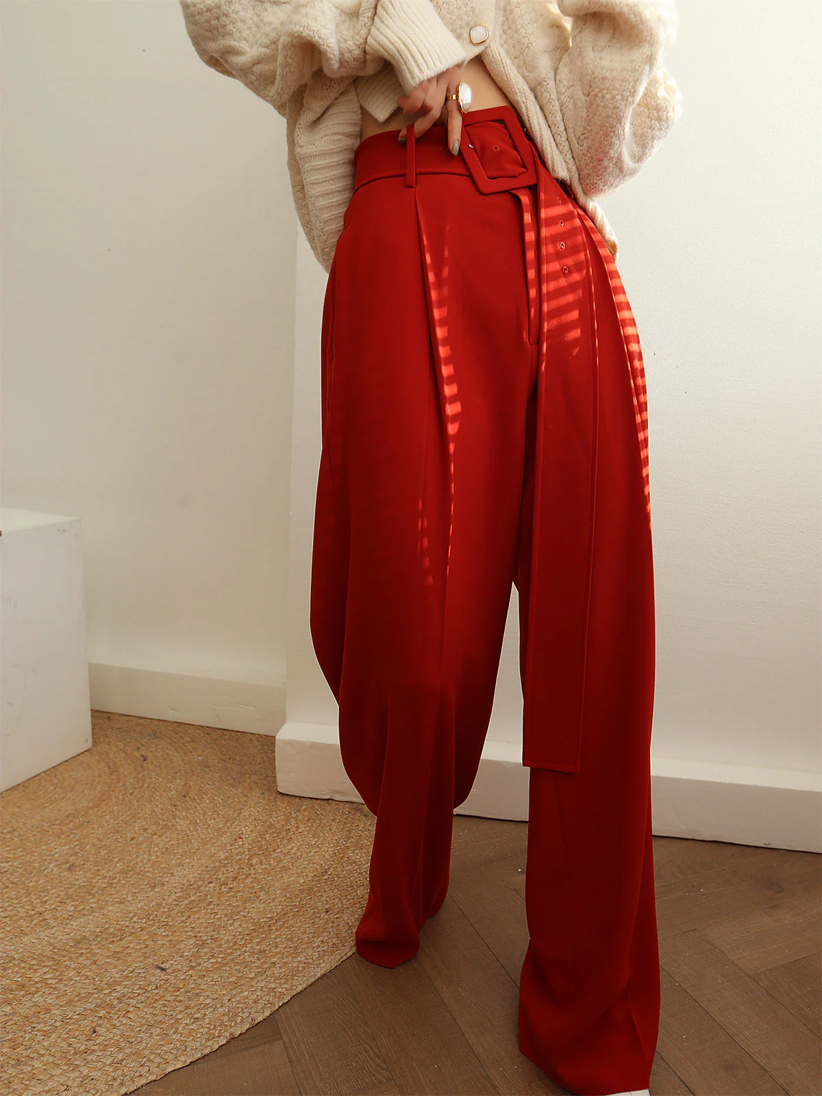 Pleated Wide Belted Pants - Takermore