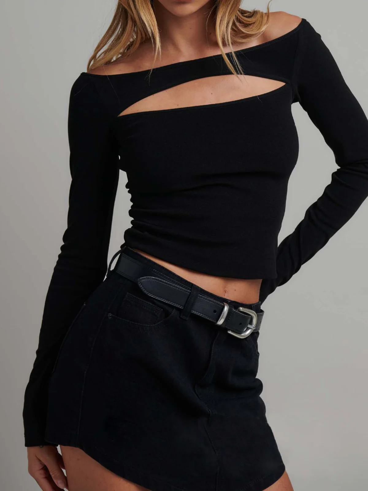 Off Shoulder Cutout Long Sleeve Crop Top - Takermore