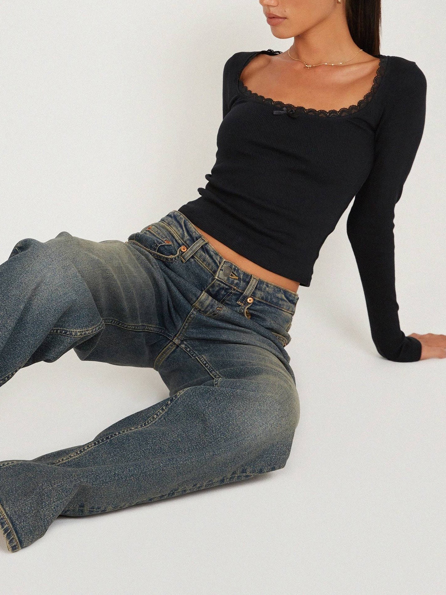 Lace Trim Long Sleeve Crop Top - Takermore