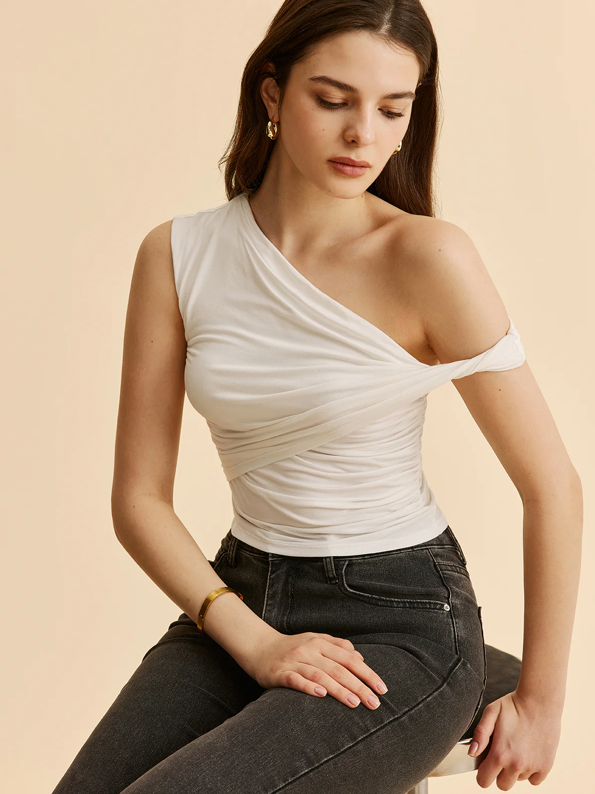 Asymmetrical Ruched One-Shoulder Top - Takermore