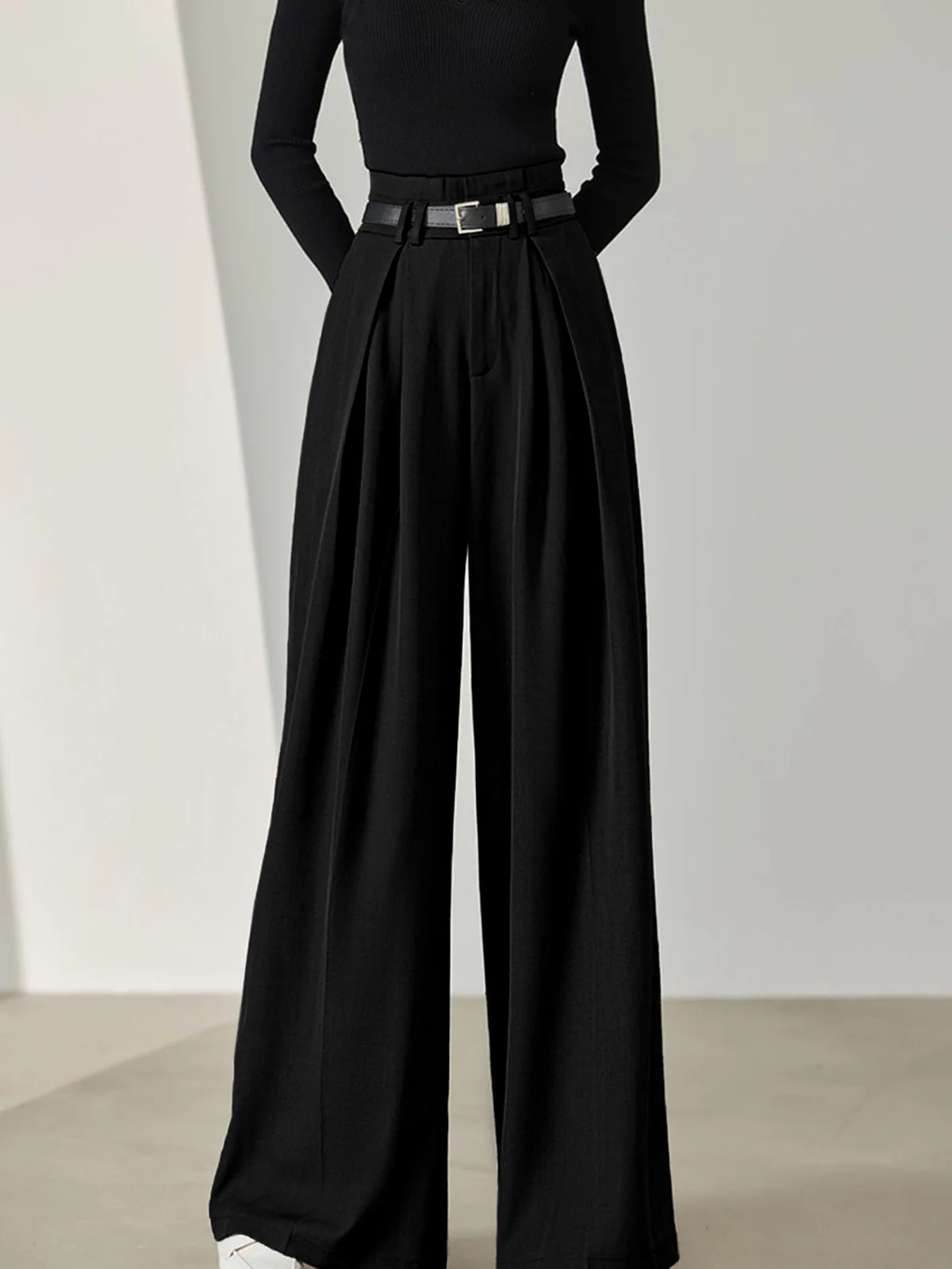 Solid Belted Pleated Wide Leg Pants - Takermore