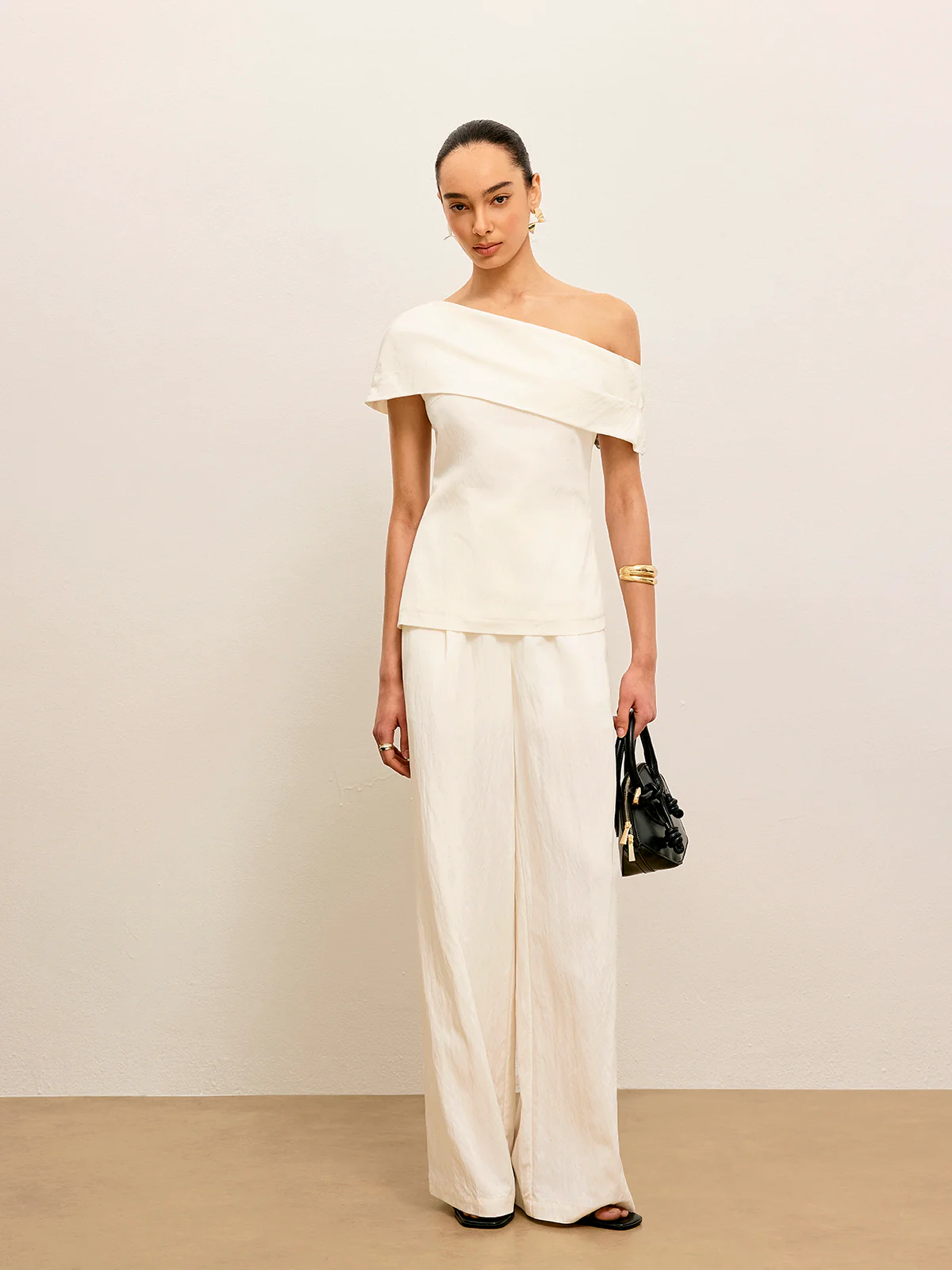 One-Shoulder Draped Top - Takermore