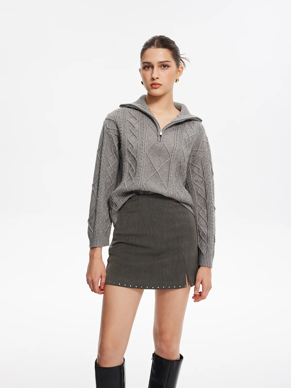 Beaded Trim Side-Zipper Mini Skirt - Takermore