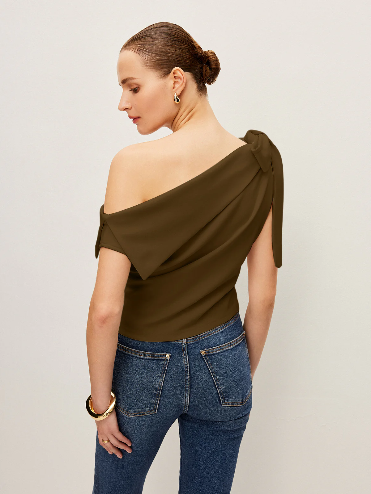 One-Shoulder Top With Bow Detail - Takermore