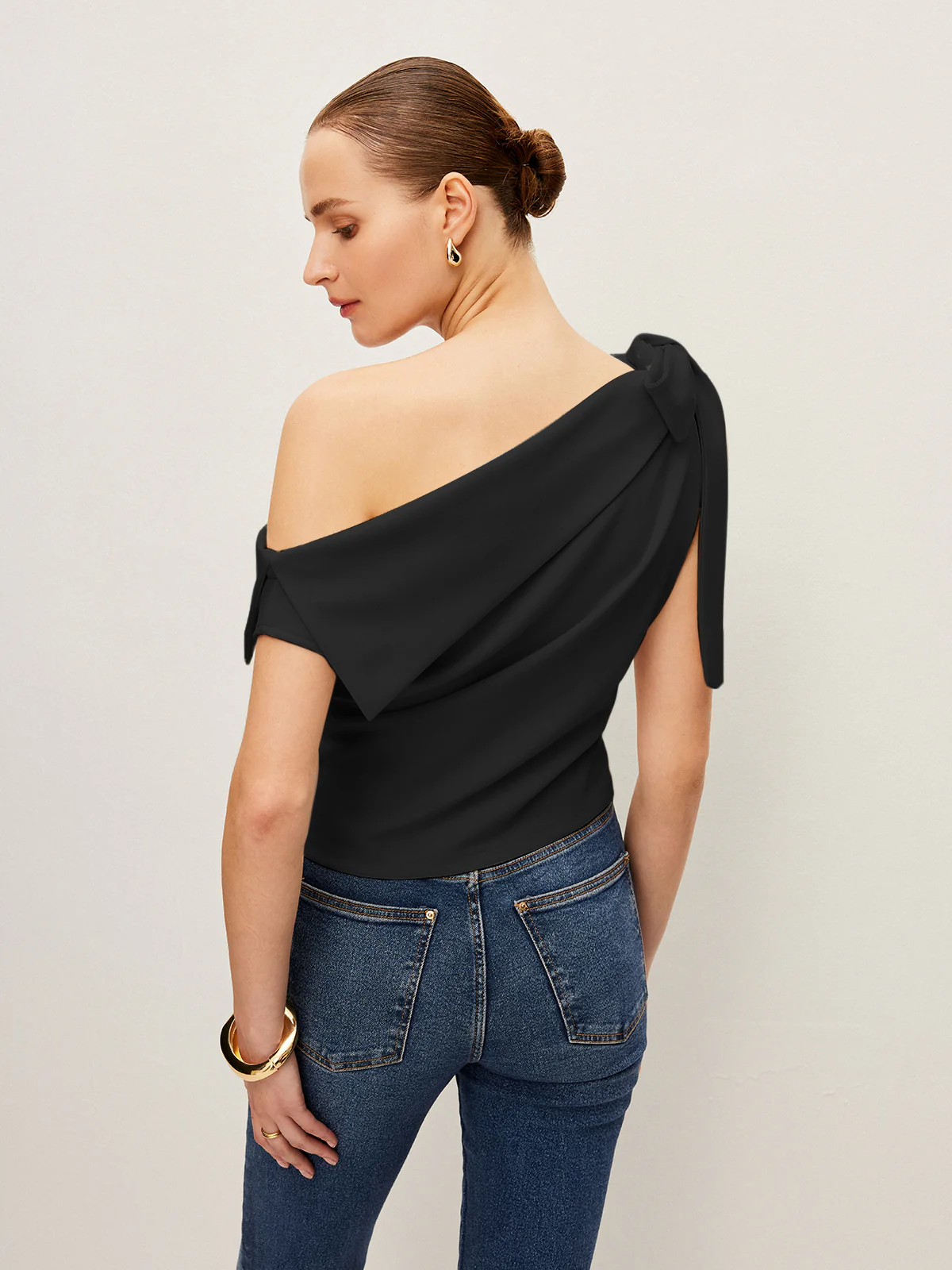 One-Shoulder Top With Bow Detail - Takermore