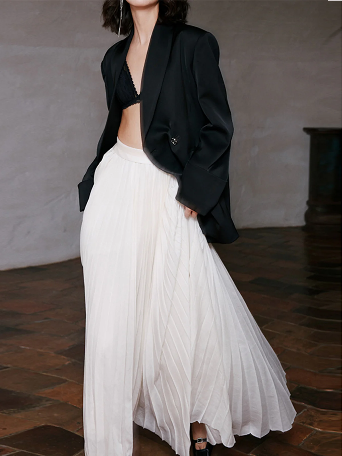 Solid Pleated Maxi Skirt - Takermore