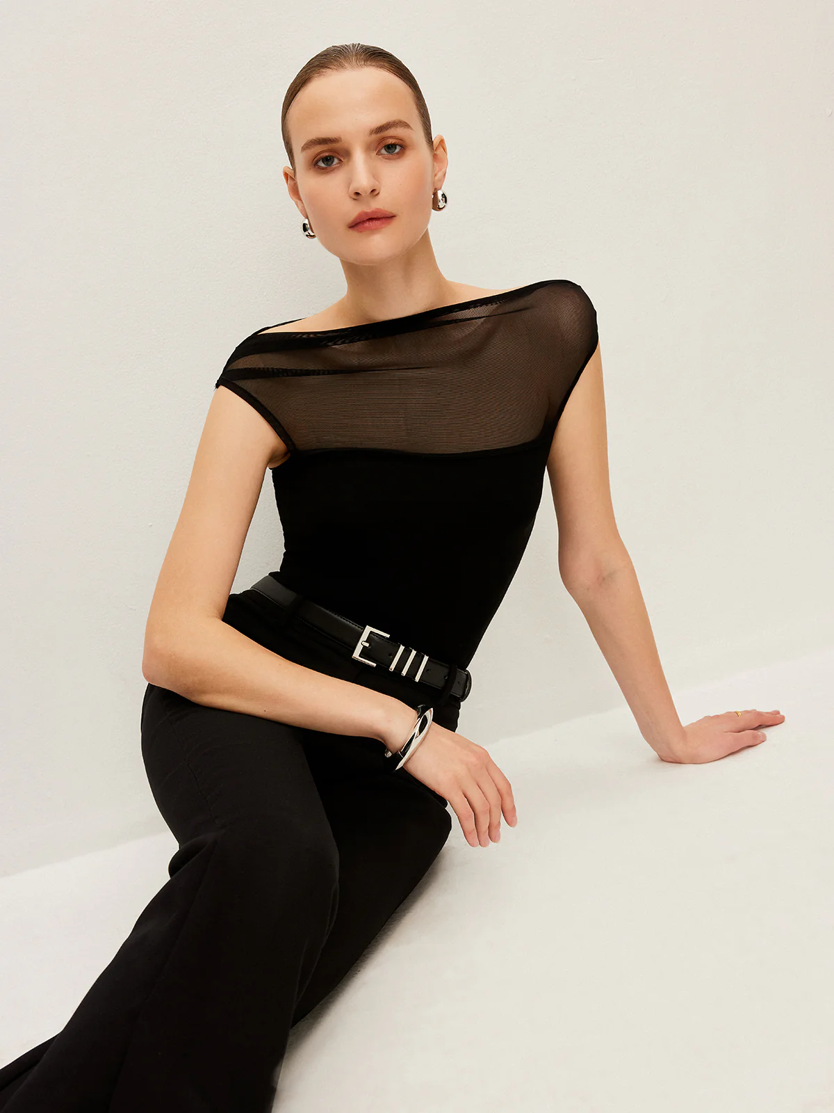 Semi-Sheer Mesh Panel Boat Neck T-Shirt - Takermore