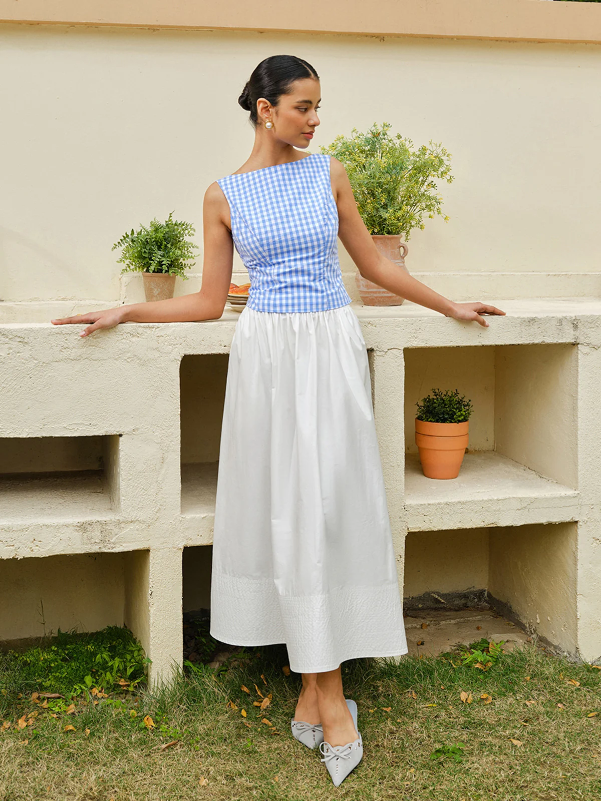 Checkerboard Bow Back Crop Top - Takermore