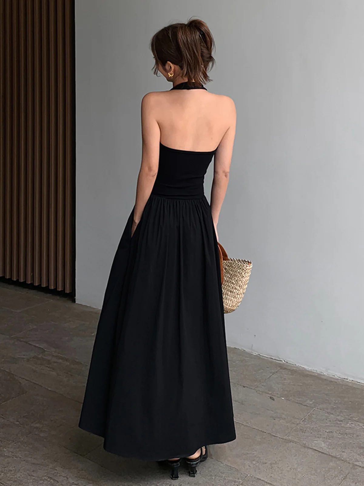Minimalist Halter Backless Long Dress - Takermore