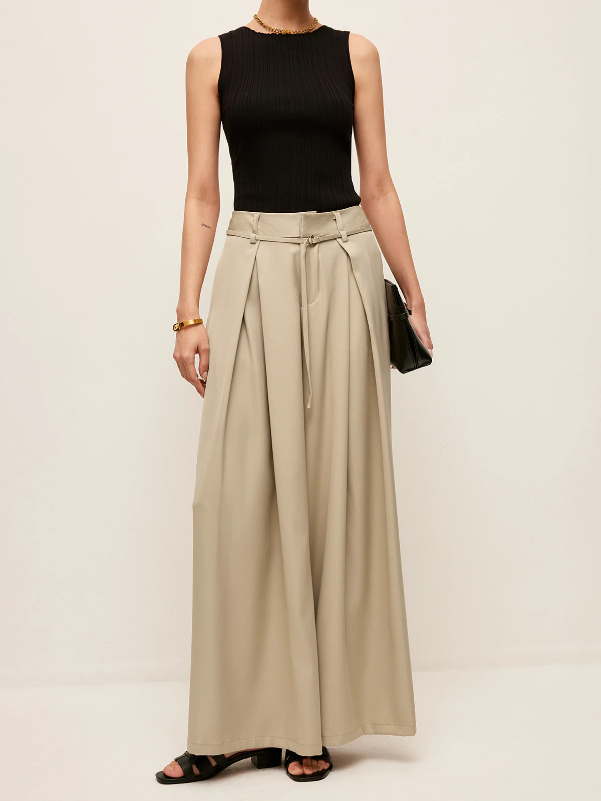 High-Waist Pockets Belted Pants - Takermore