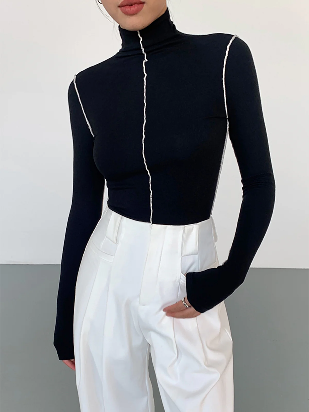 Slinky Turtleneck Contrast Trim Ribbed Knit Shirt - Takermore