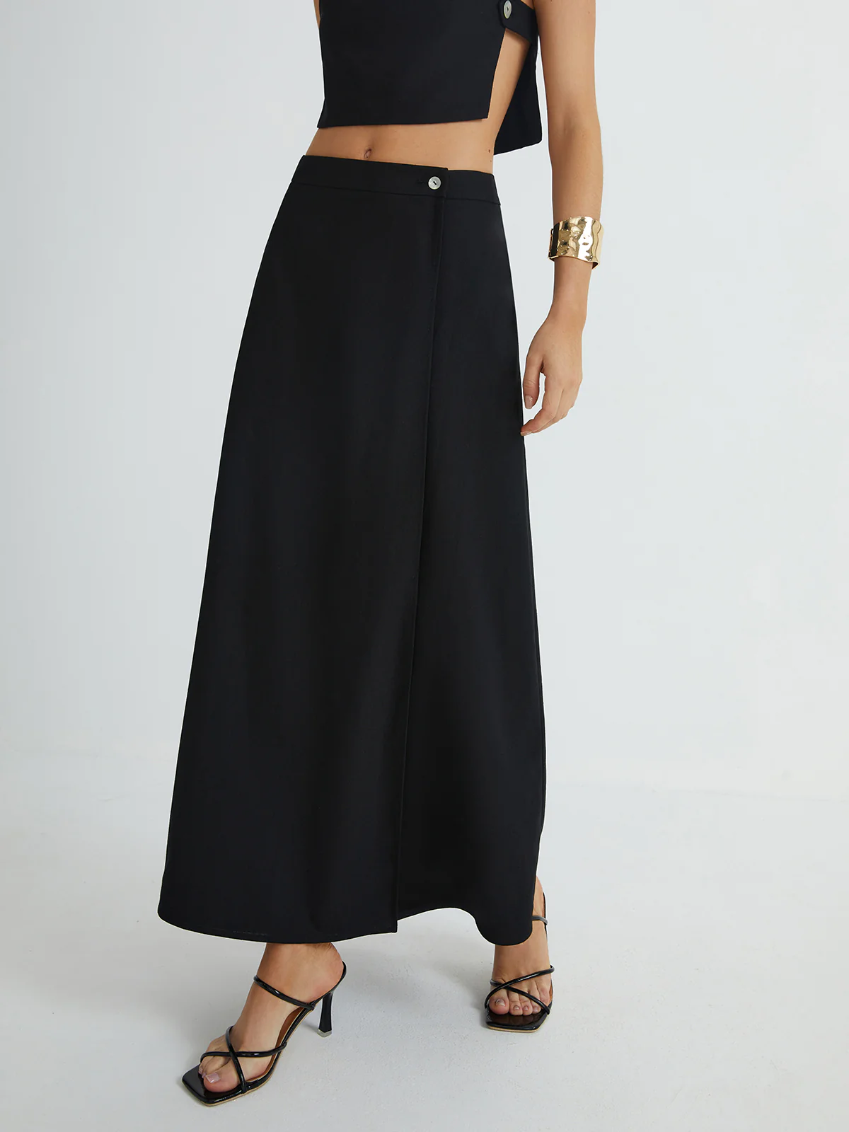 Plain Button Detail Top With Split Maxi Skirt Set - Takermore