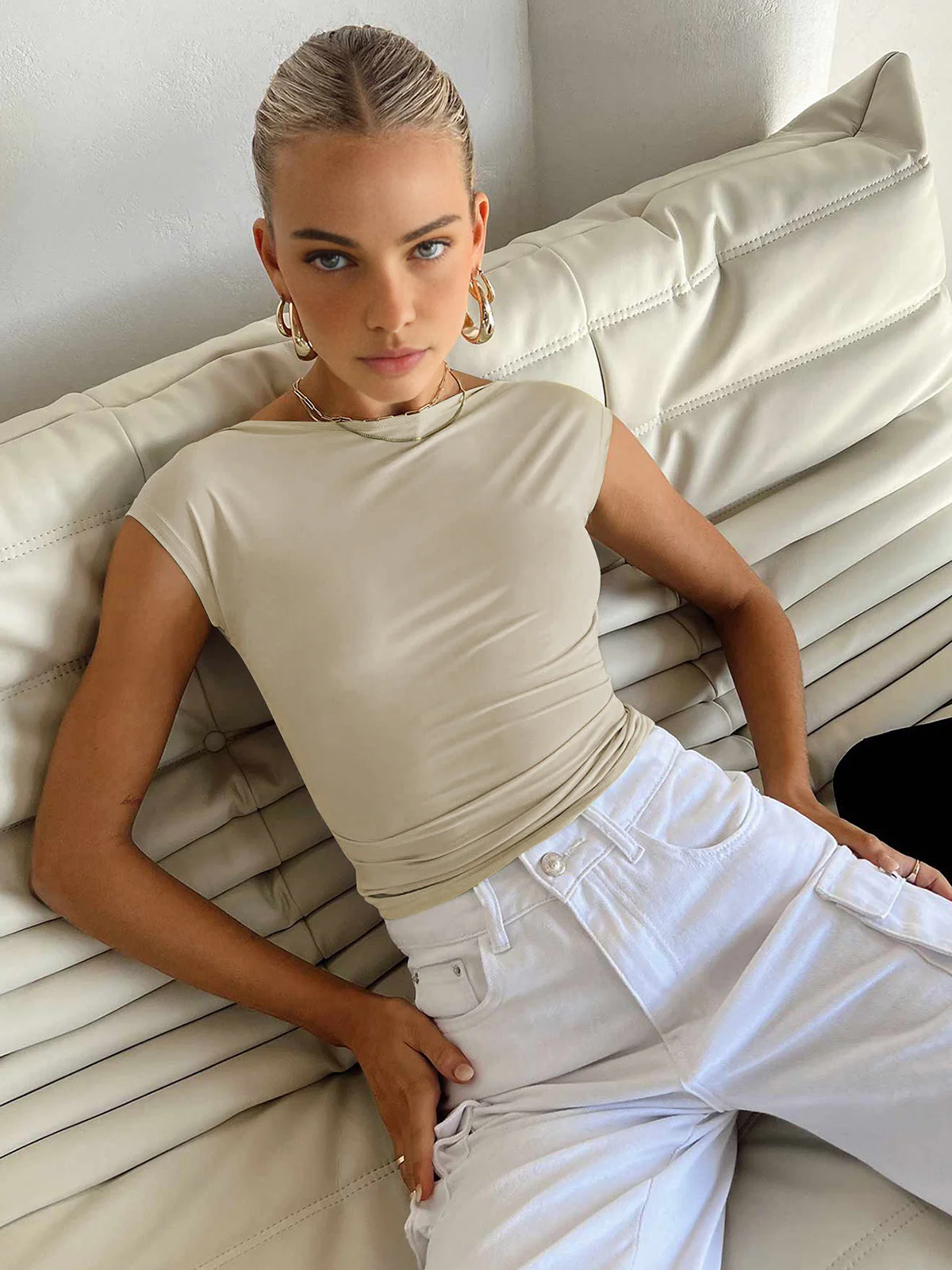 Solid Snug Backless Top - Takermore