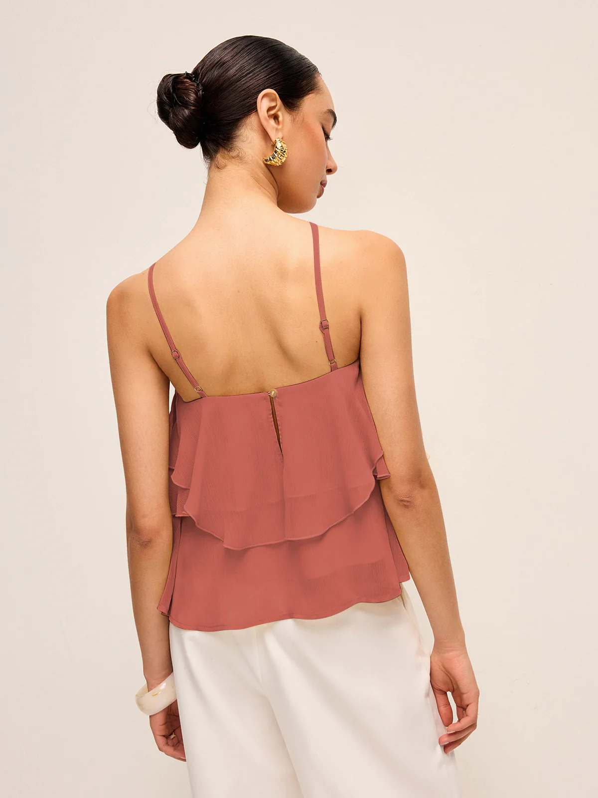 Floral Ruffle Halter Top - Takermore