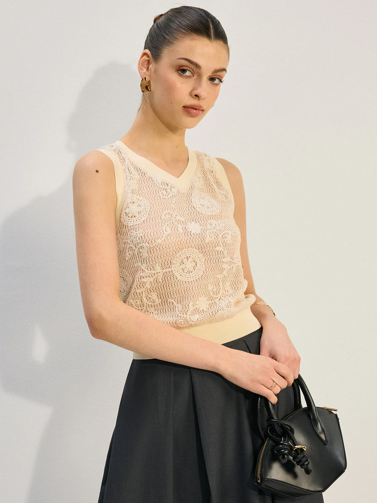 Semi-Sheer Ribbed V-Neck Knit Vest - Takermore