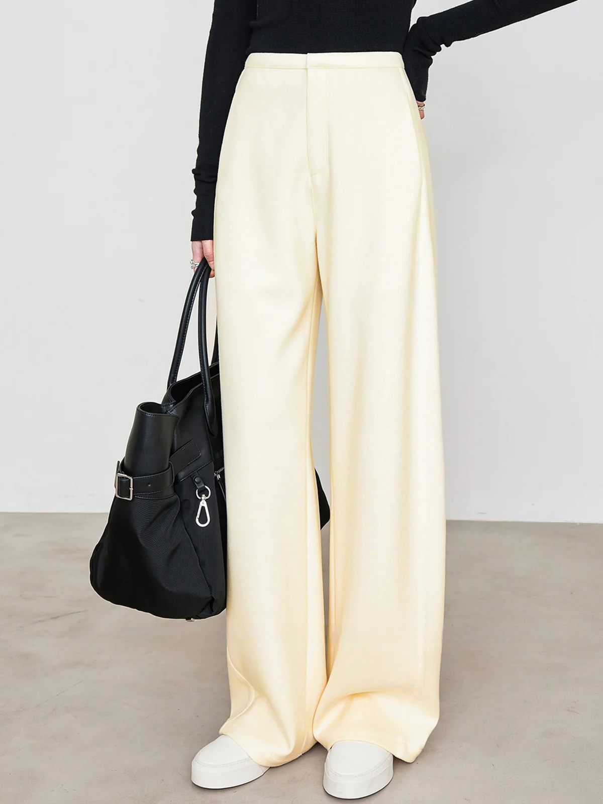Minimalist Pockets Draped Pants - Takermore