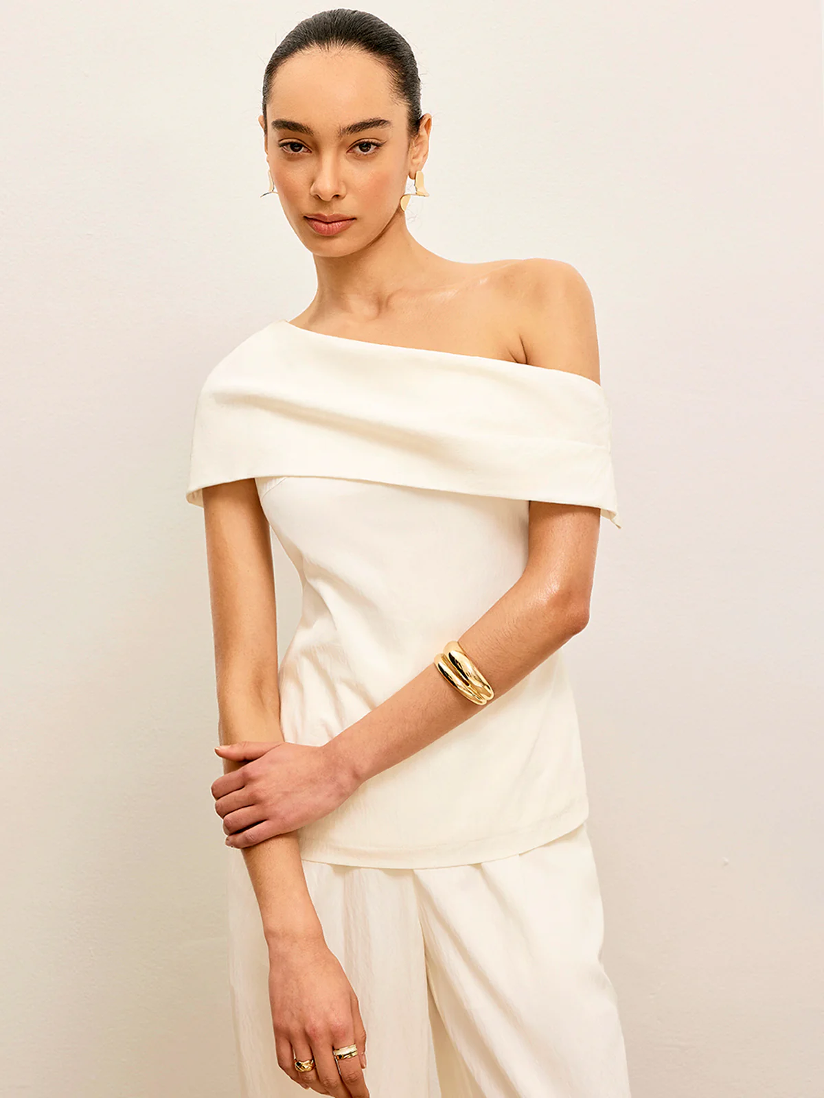 One-Shoulder Draped Top - Takermore