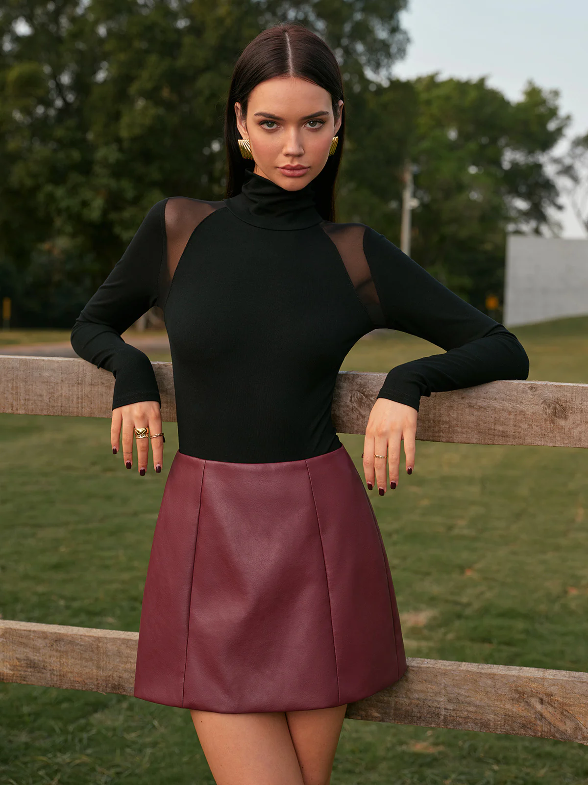 Mid-Waist Faux Leather Back-Zipper Mini Skirt - Takermore