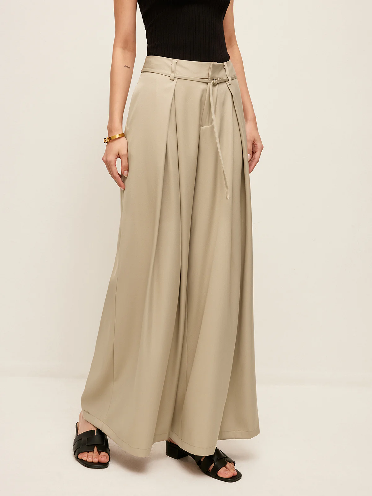 High-Waist Pockets Belted Pants - Takermore