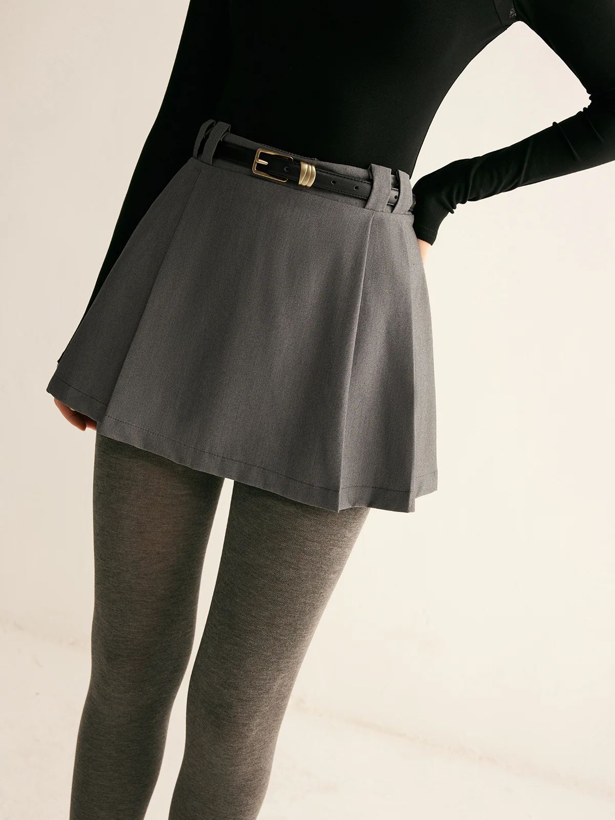 Pleated Suit Mini Skirt Without Belt - Takermore