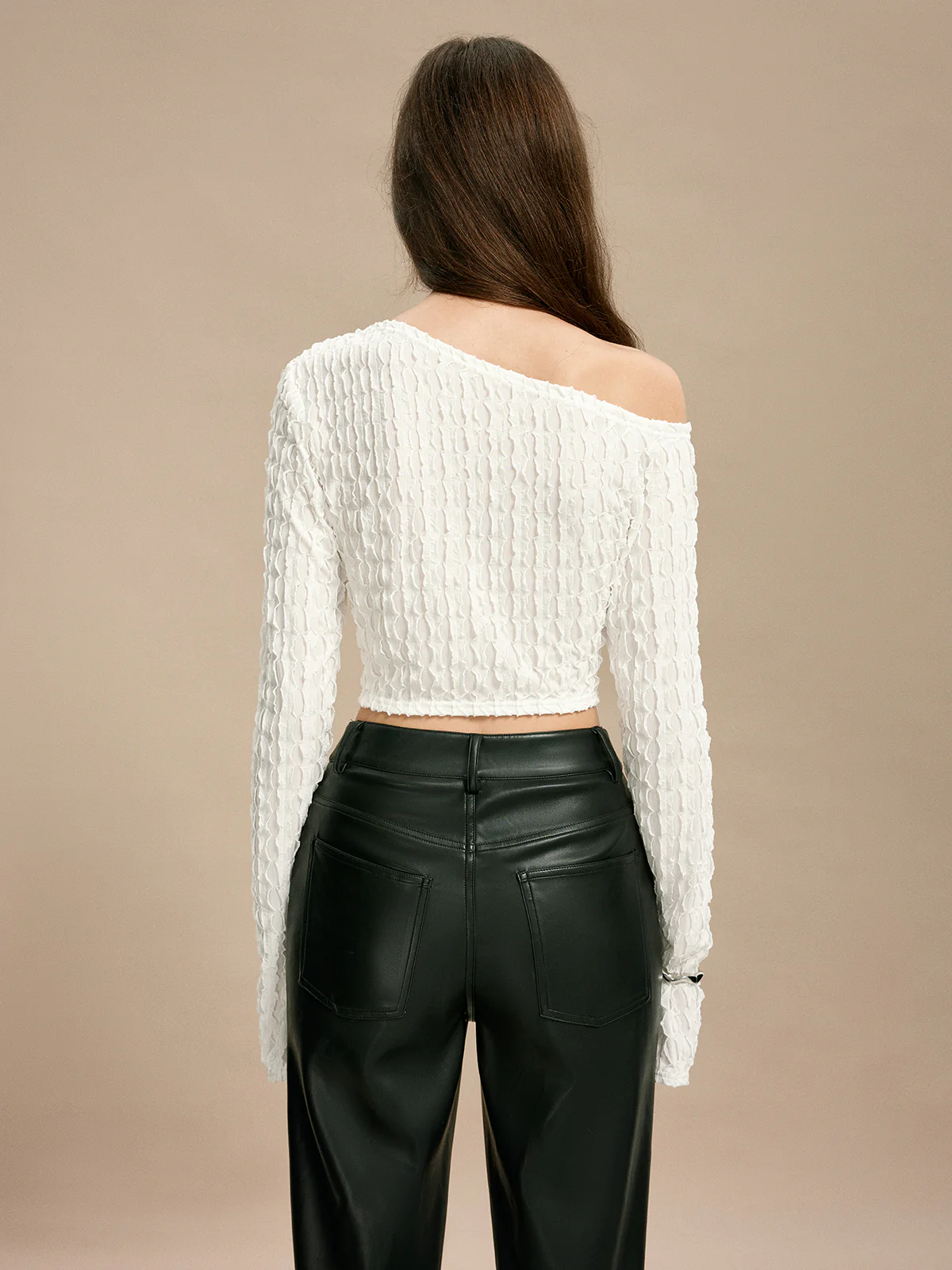 Cold Shoulder Cutout Plisse T-Shirt - Takermore