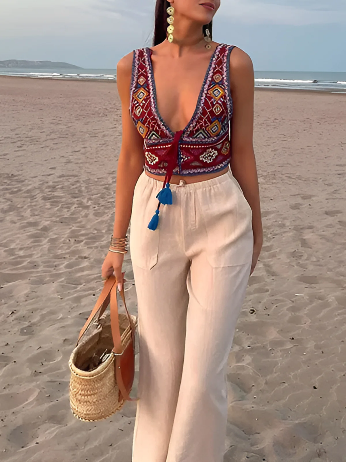 Boho Embroidery Knotted Tank Top - Takermore