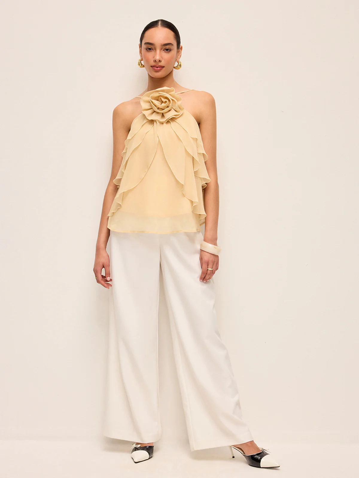 Floral Ruffle Halter Top - Takermore