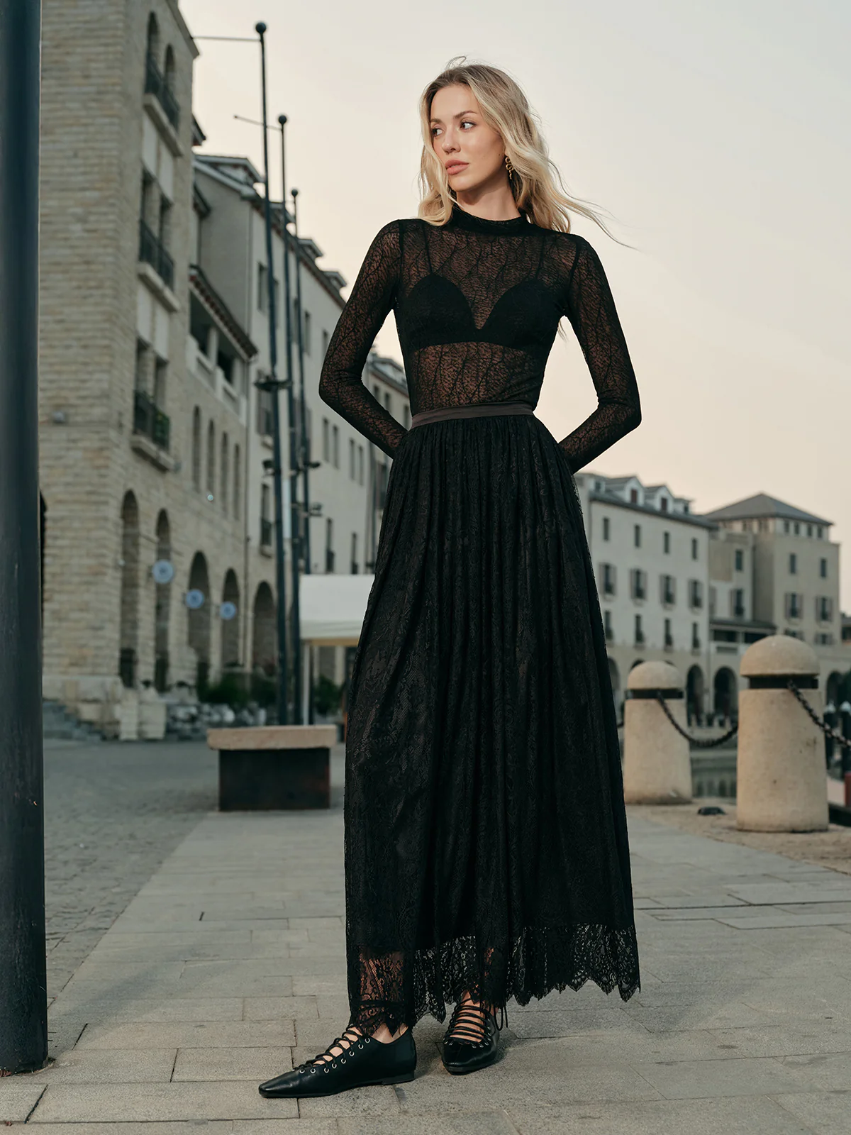 Lace Embroidered A-Line Skirt - Takermore