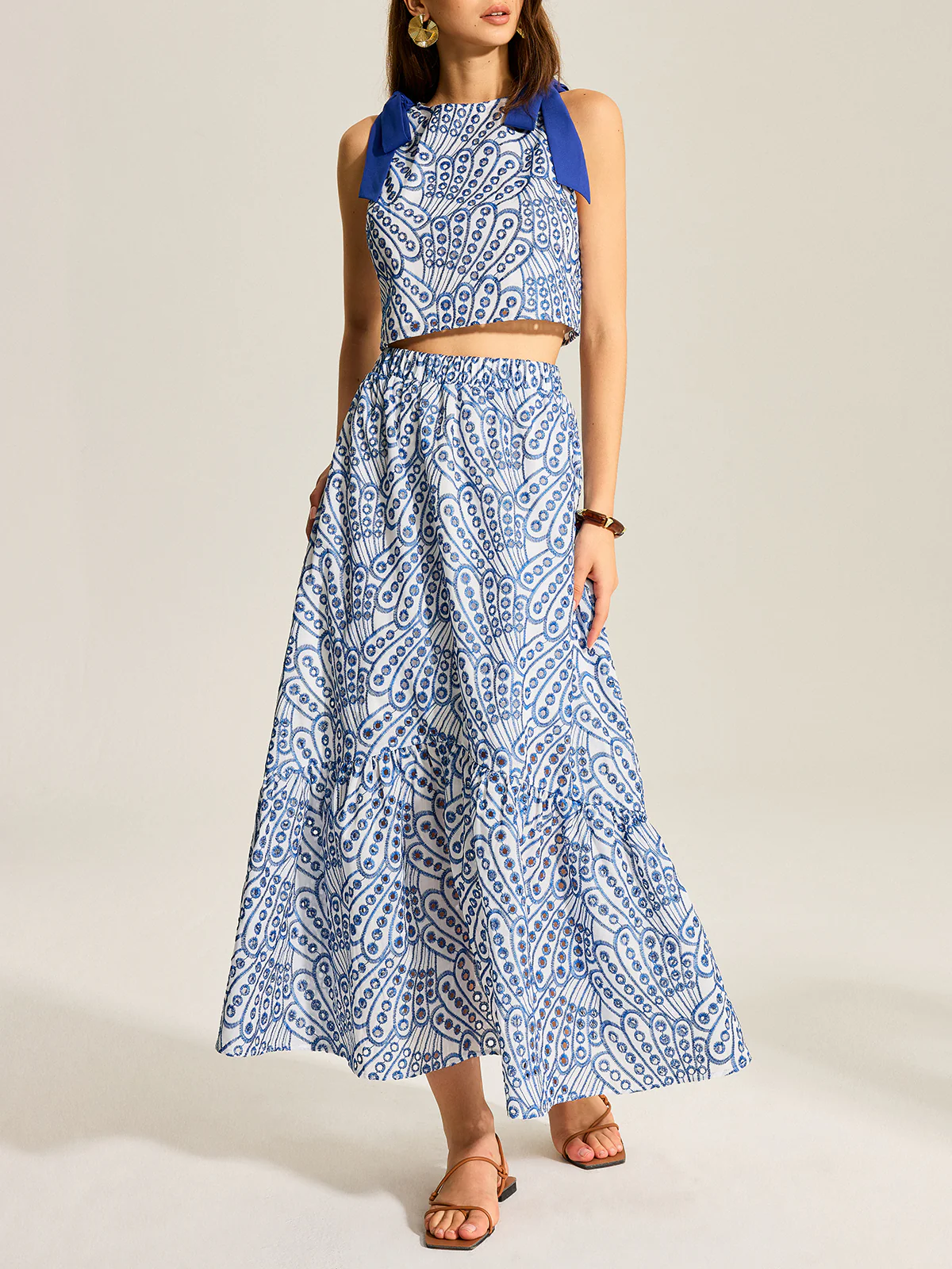 Sleeveless Contrast-Trim Top And Elastic-Waist Maxi Skirt Set - Takermore