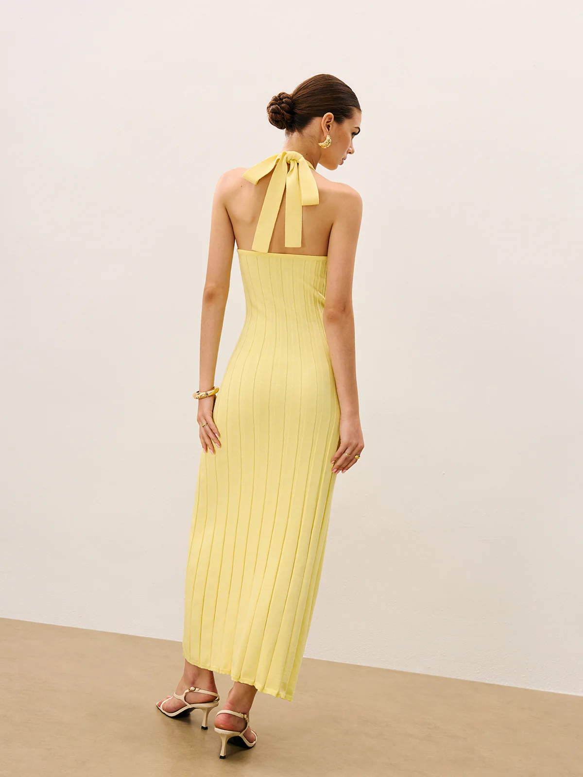 Halter Neck Ribbed Knit Dress - Takermore