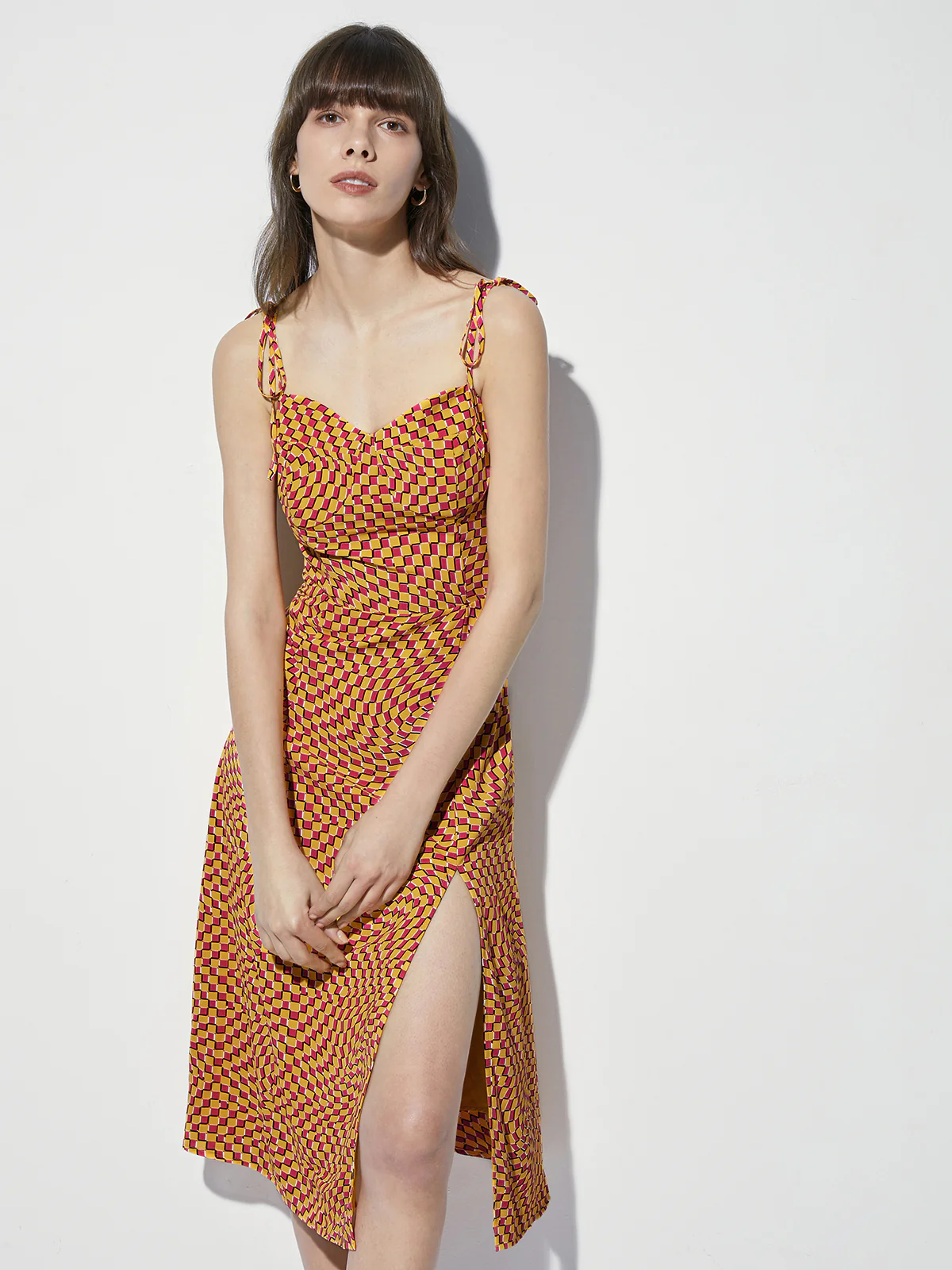 Groovy Contour Sleeveless Off The Shoulder Midi Dress - Takermore