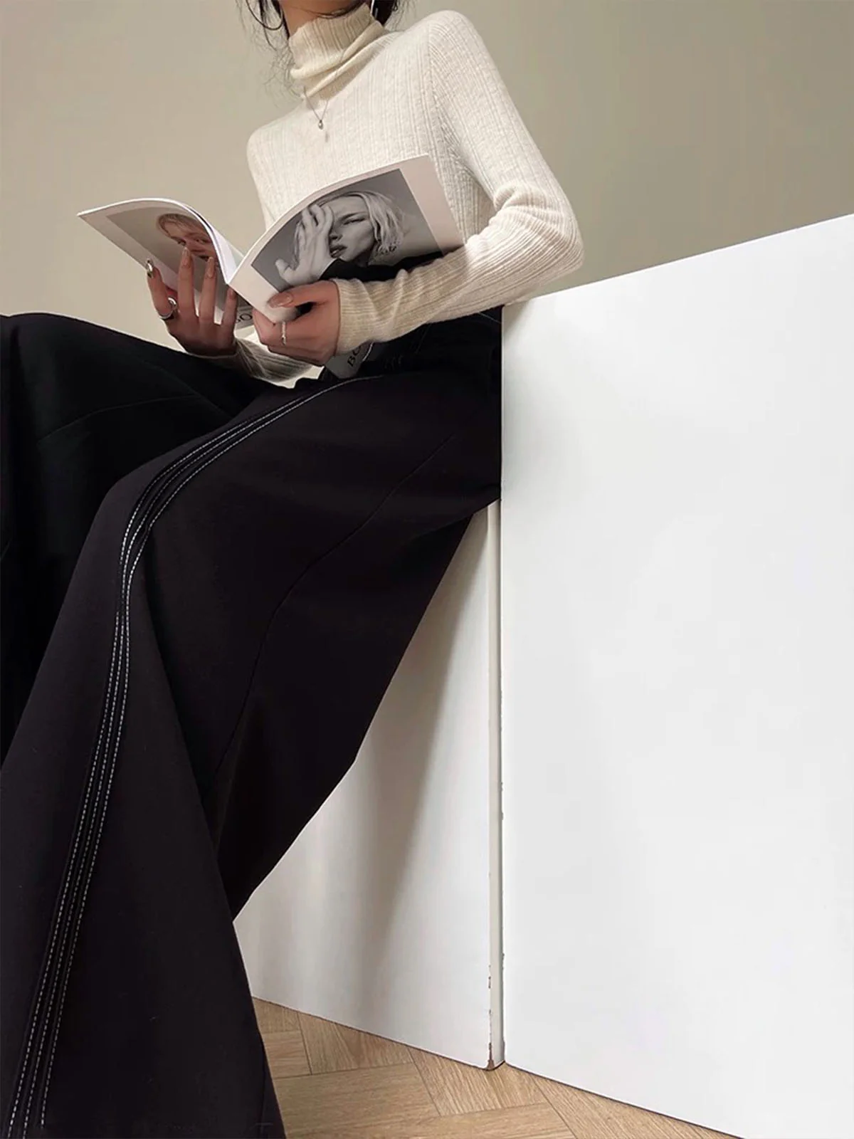 Contrast Bars Wide-Leg Flare Pants - Takermore