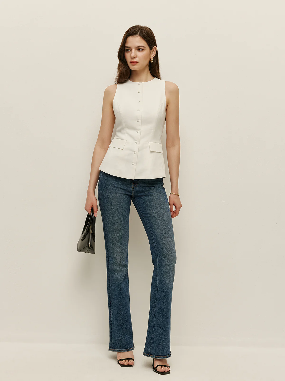 Bow Back Detail Sleeveless Top - Takermore