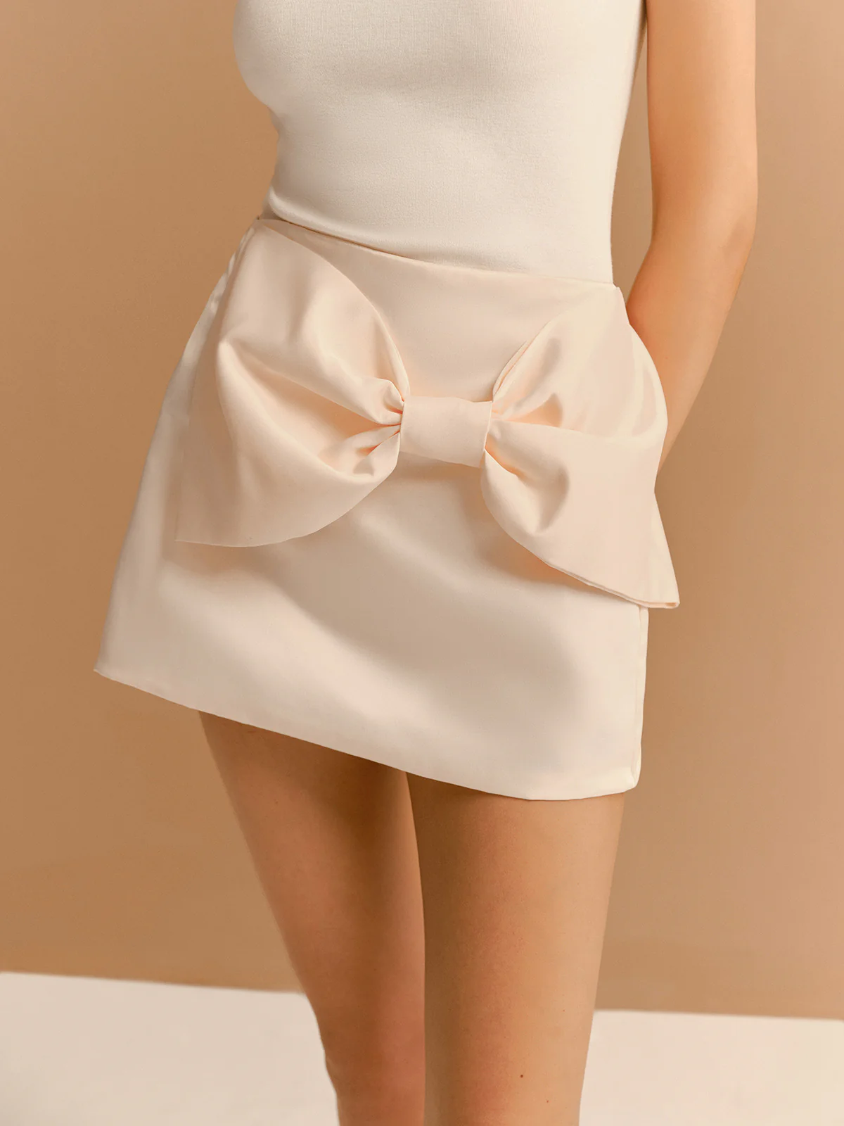 Mid-Waist Bow Decor A-Line Mini Skirt - Takermore