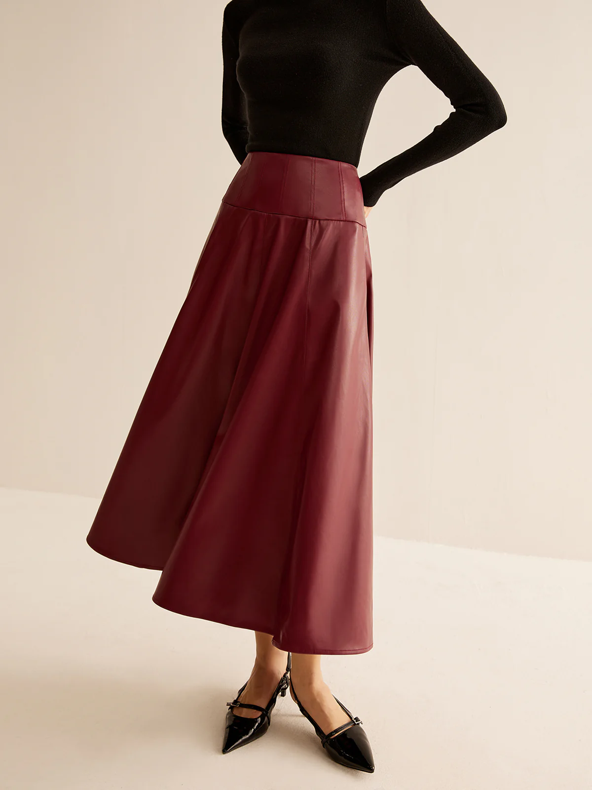 Back Zipper Pleated Faux Leather Skirt - Takermore