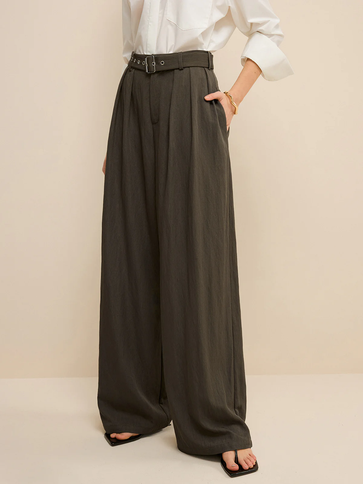 Army Green Belted Pleated Wide-Leg Pants - Takermore