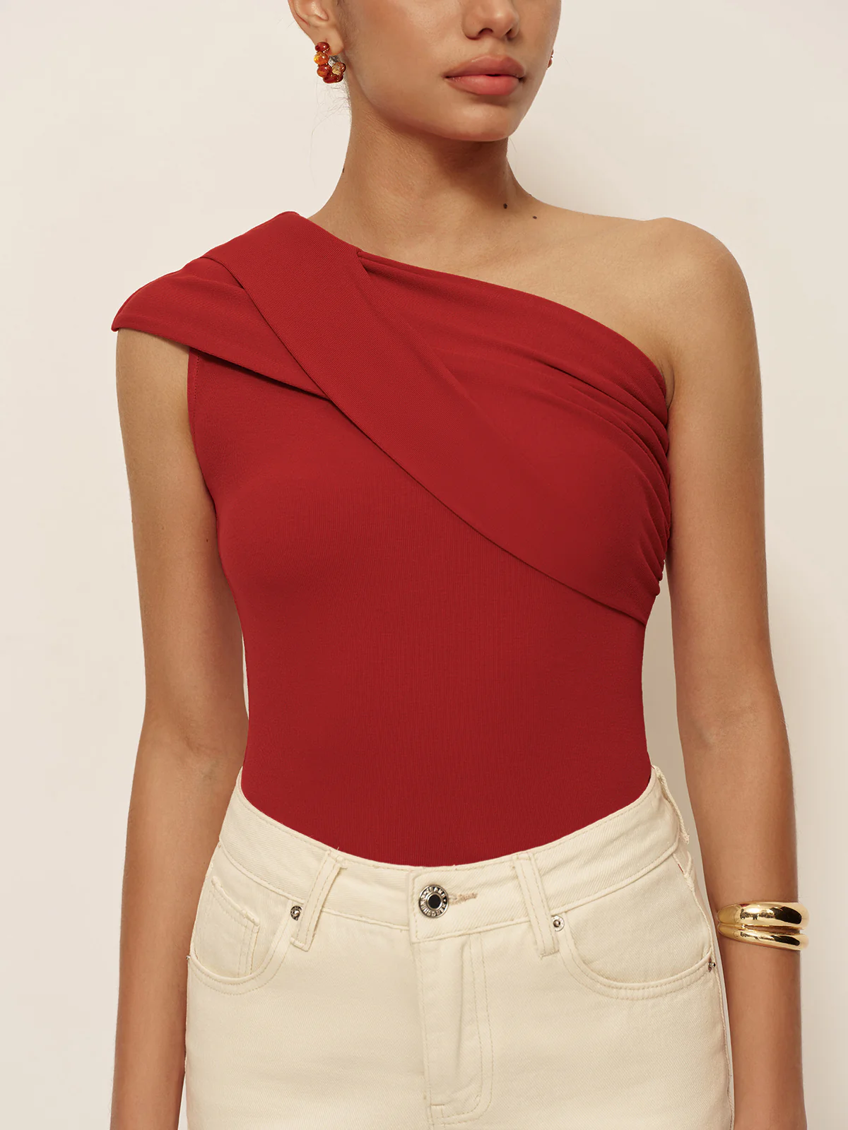 Asymmetrical Neck Sleeveless Jersey Top - Takermore