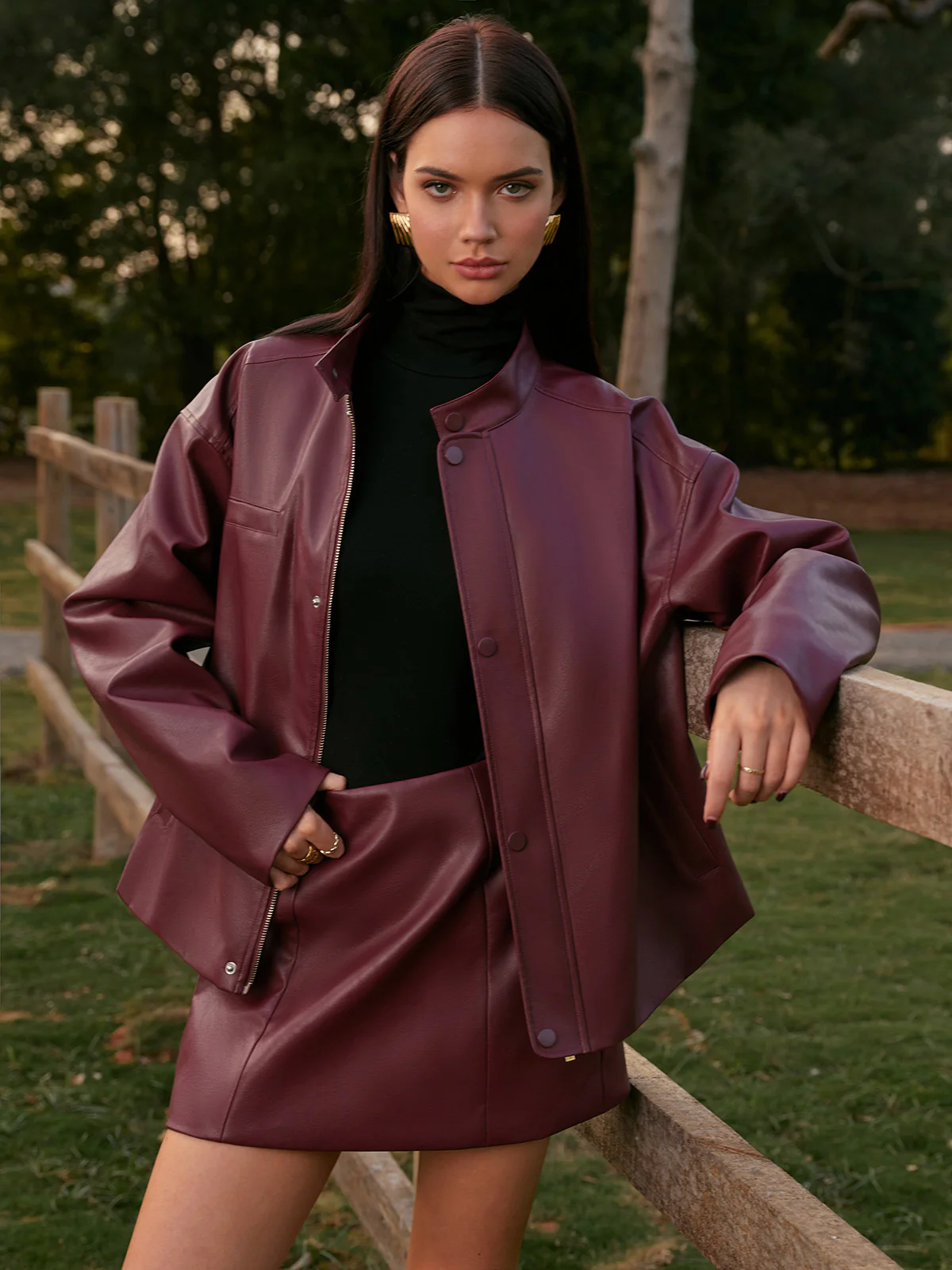 Mid-Waist Faux Leather Back-Zipper Mini Skirt - Takermore