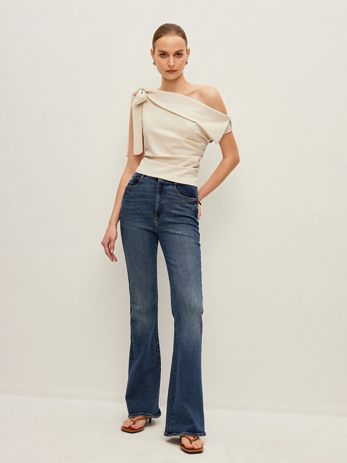 One-Shoulder Top With Bow Detail - Takermore