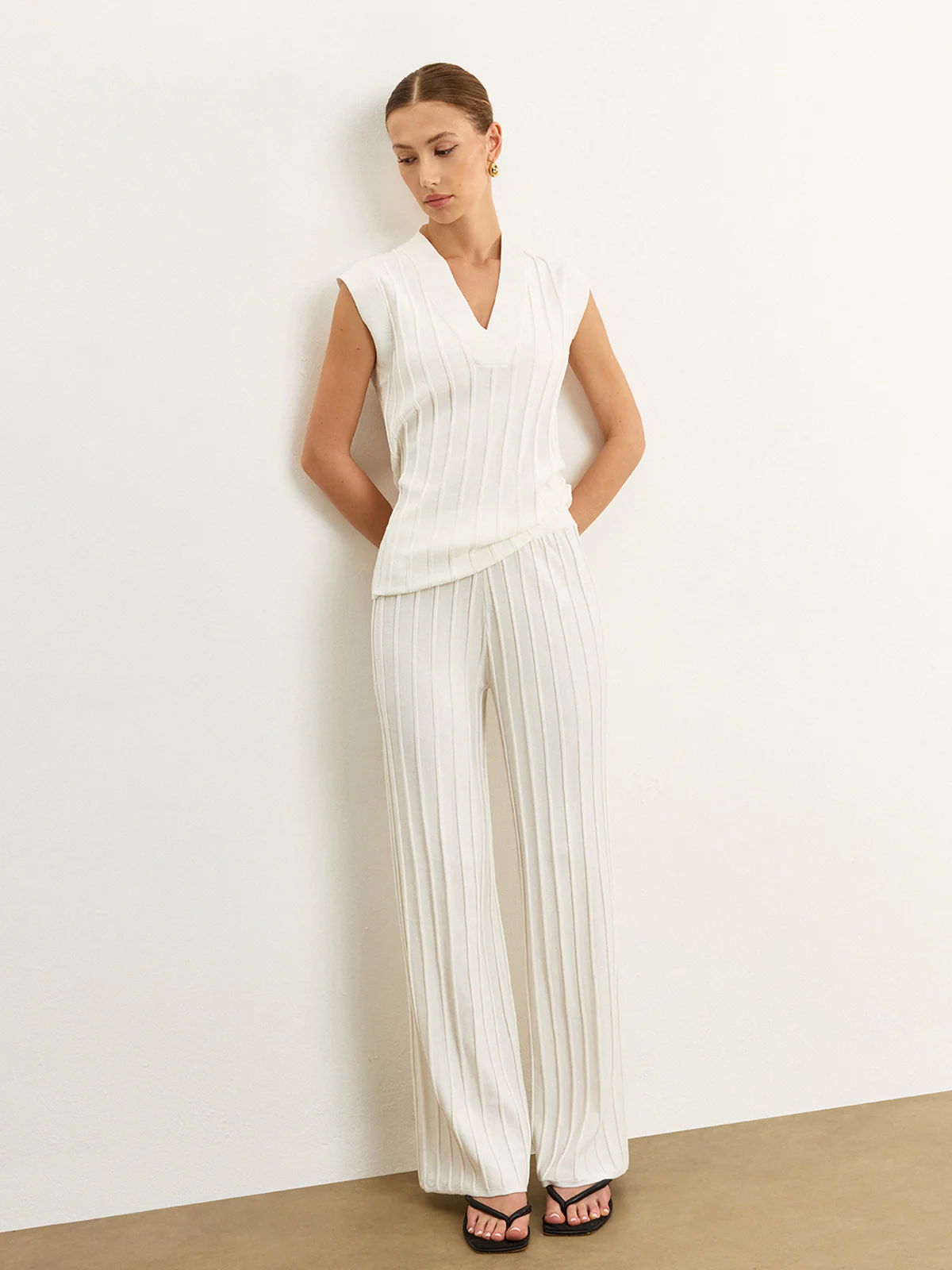 Ribbed Knit Mid-Rise Pants - Takermore