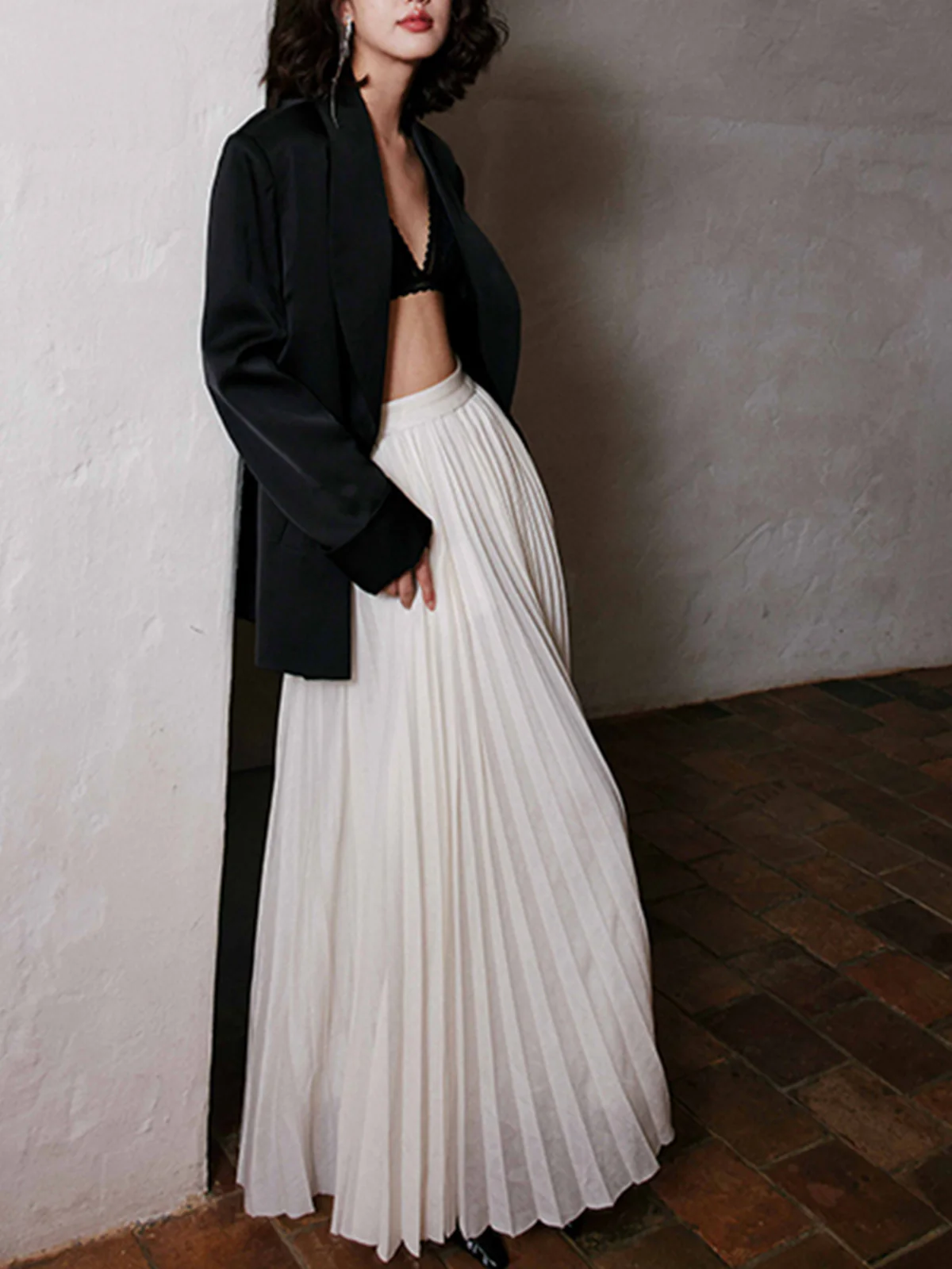 Solid Pleated Maxi Skirt - Takermore