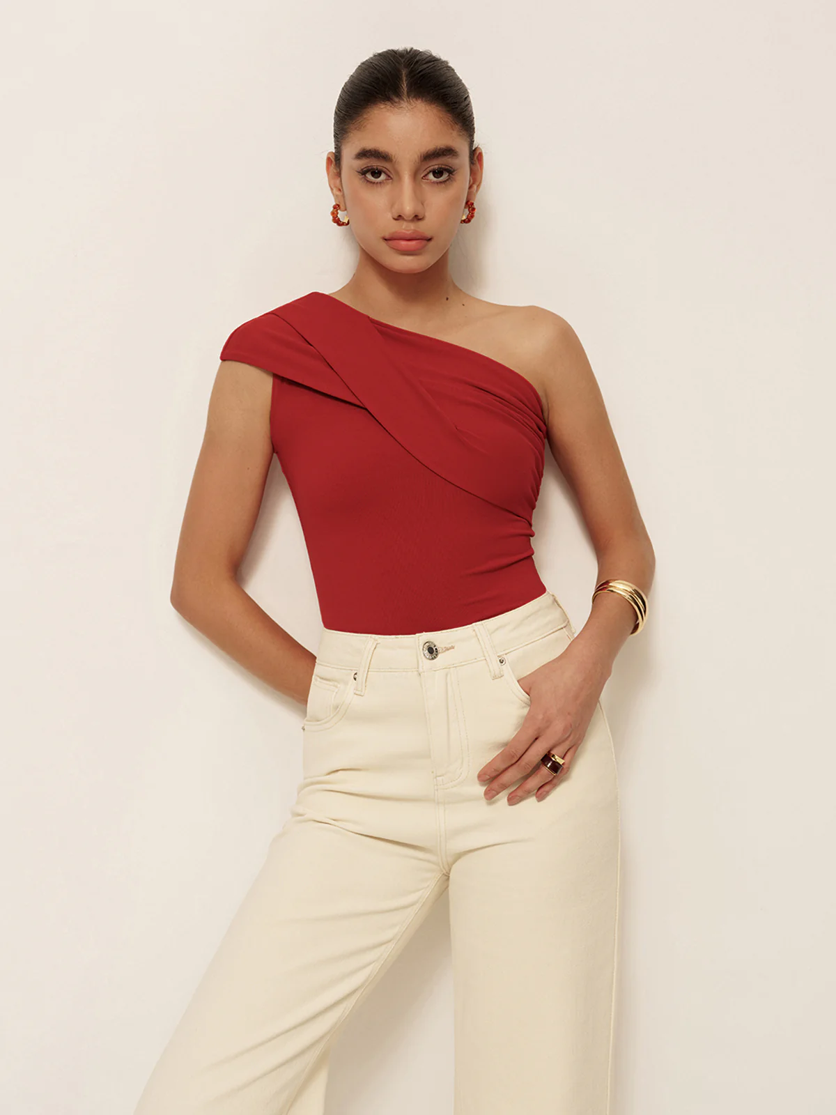 Asymmetrical Neck Sleeveless Jersey Top - Takermore