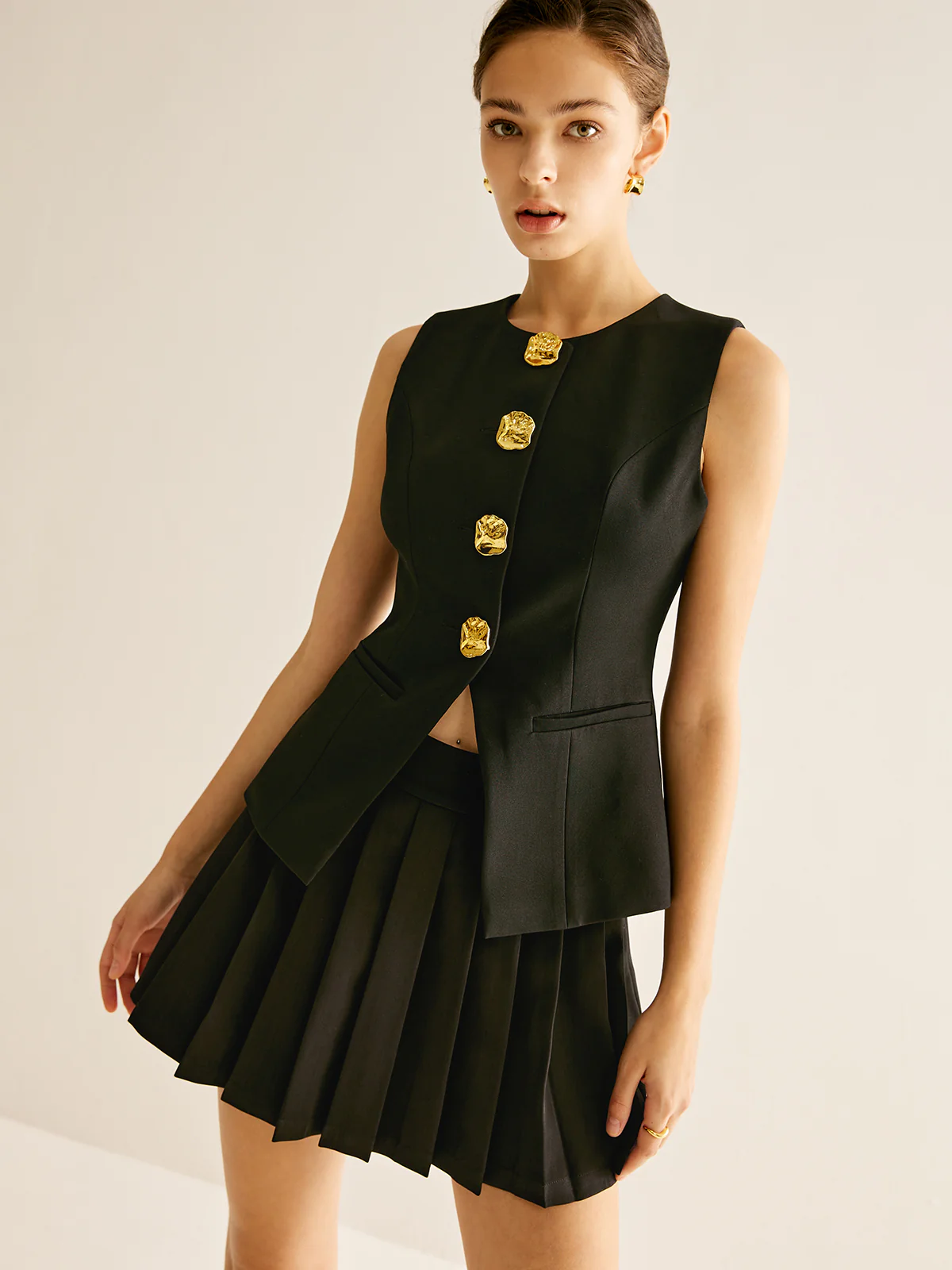 Pleated Mini Skirt - Takermore