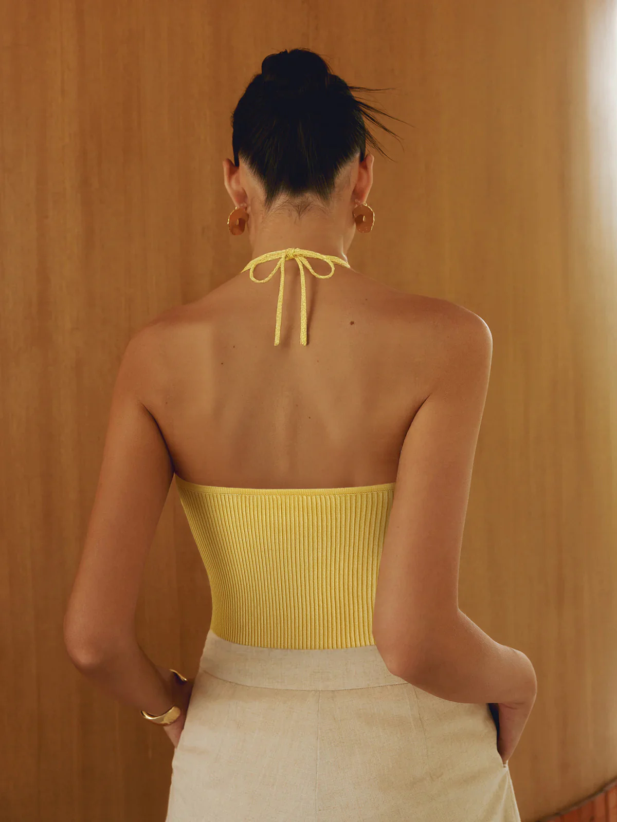 Ribbed Knit Halter Crop Top - Takermore