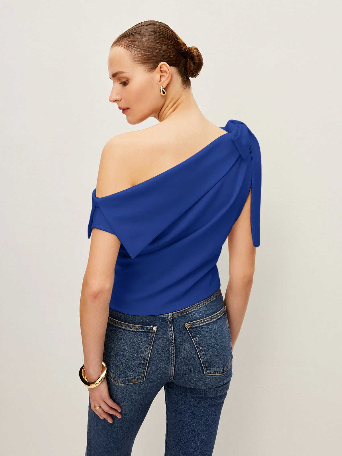 One-Shoulder Top With Bow Detail - Takermore
