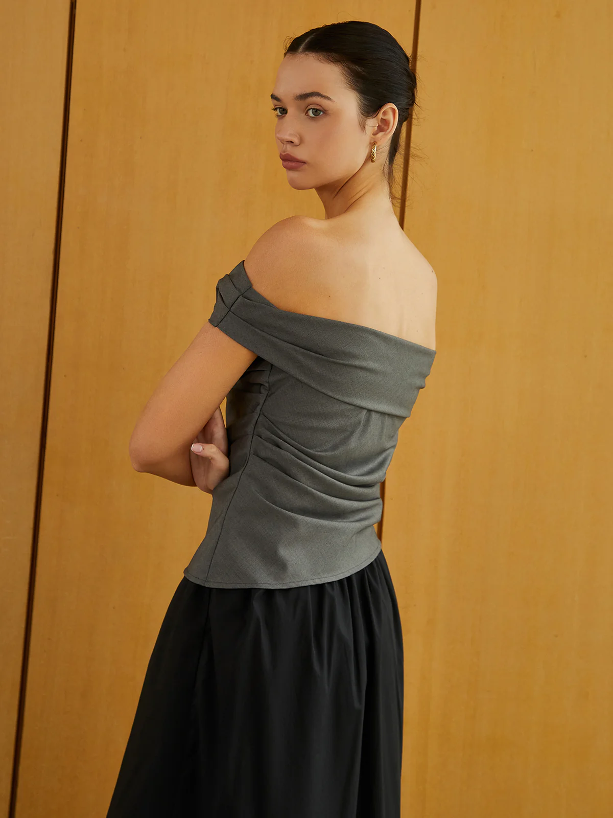 Ruched Zipper Off-Shoulder Tank Top - Takermore