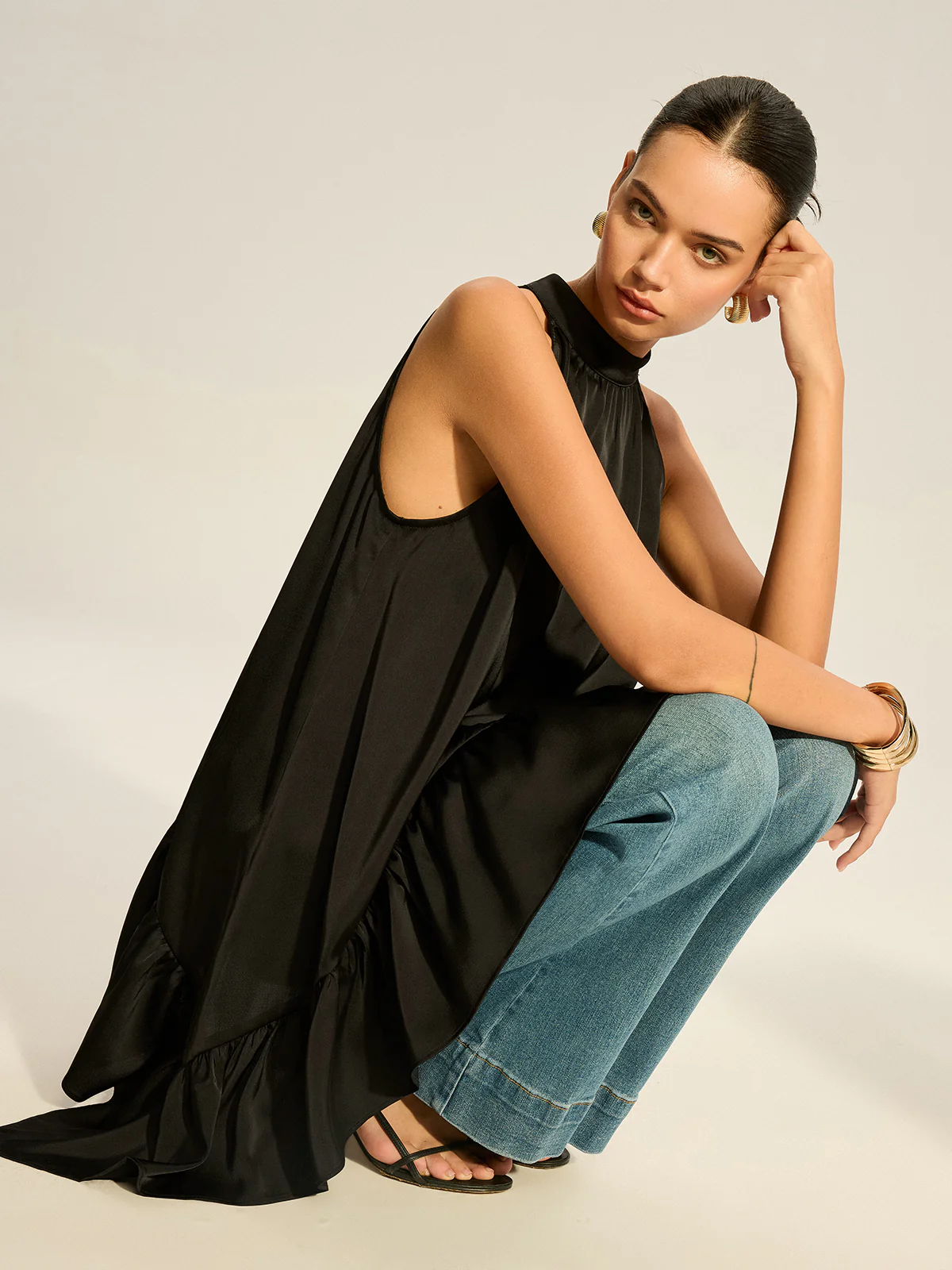 Asymmetric Ruffle Hem Halter Top - Takermore