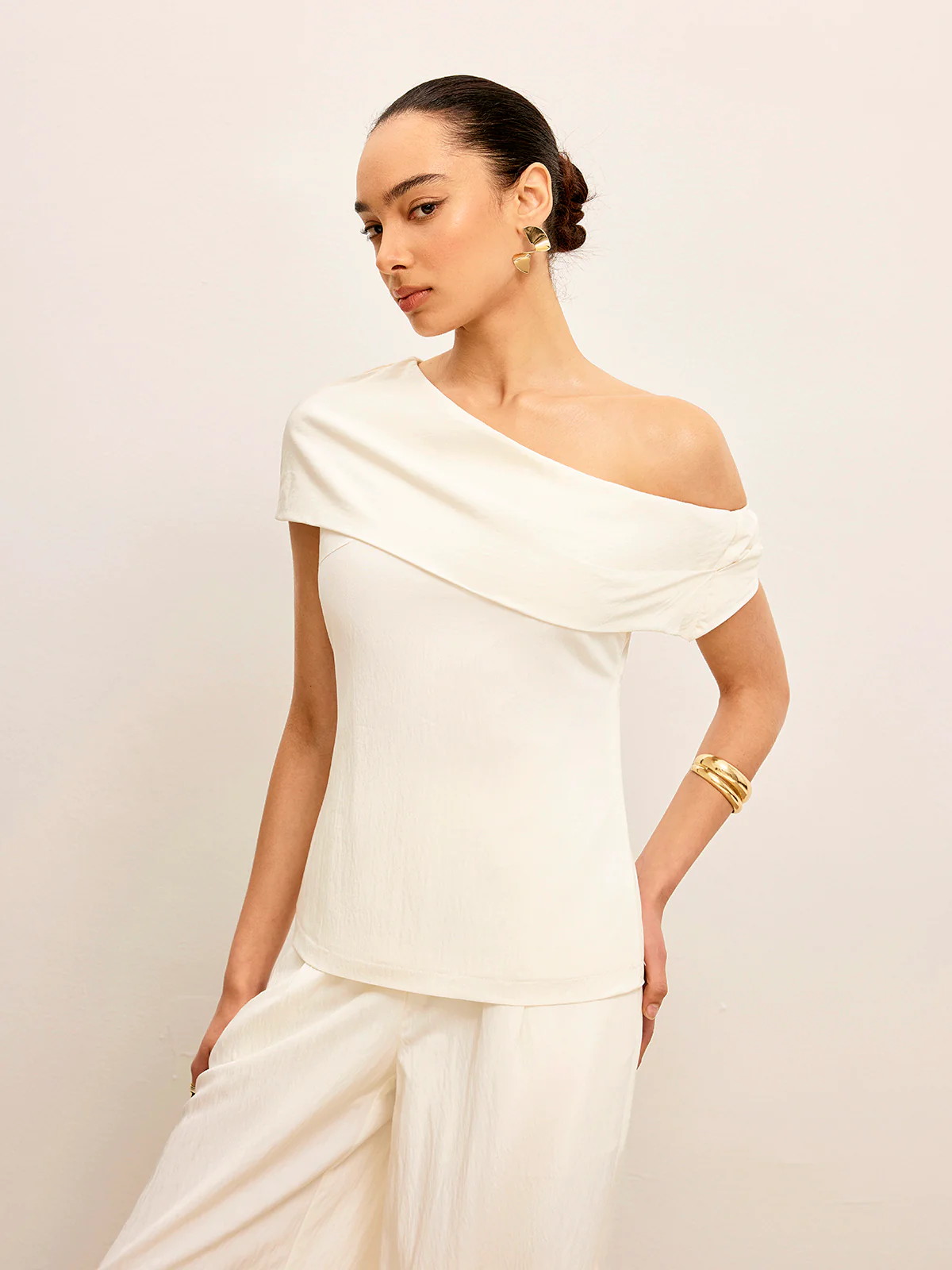 One-Shoulder Draped Top - Takermore