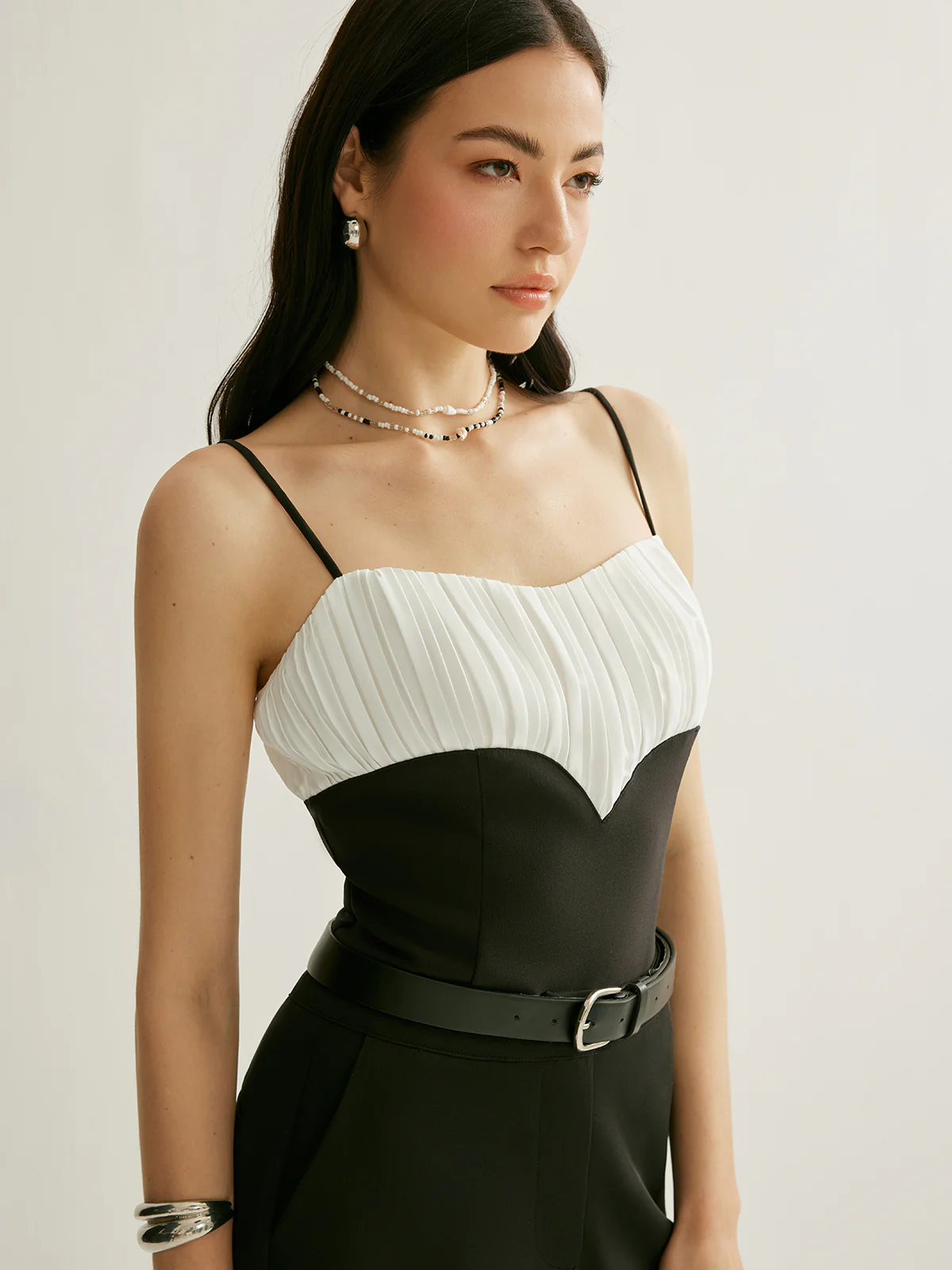 Contrast Binding Adjustable Straps Cami Top - Takermore