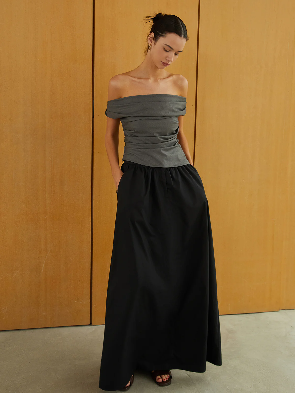 Ruched Zipper Off-Shoulder Tank Top - Takermore